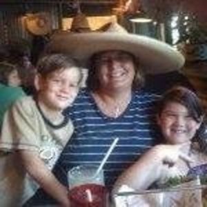 Meet your Posher, Angela